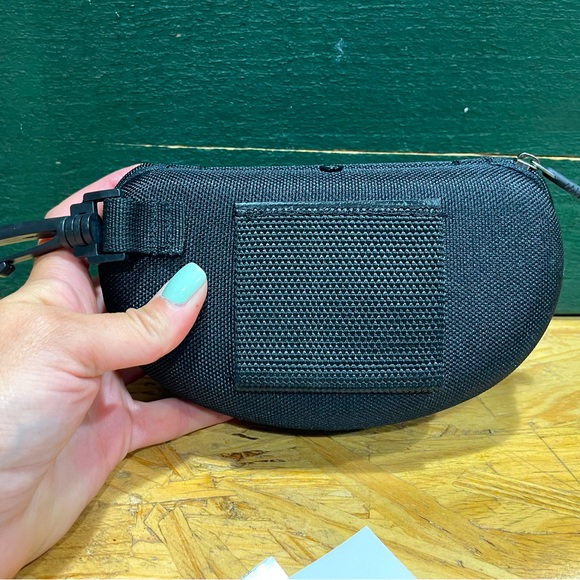 Oakley brand new S.I. M Frame with 2 lenses. - Picture 4 of 5